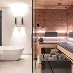 Hollywood Dream Penthouse & Mit Privater Sauna Nahe Ischgl Apartment *