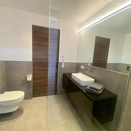 Hollywood Dream Penthouse & Mit Privater Sauna Nahe Ischgl Apartman