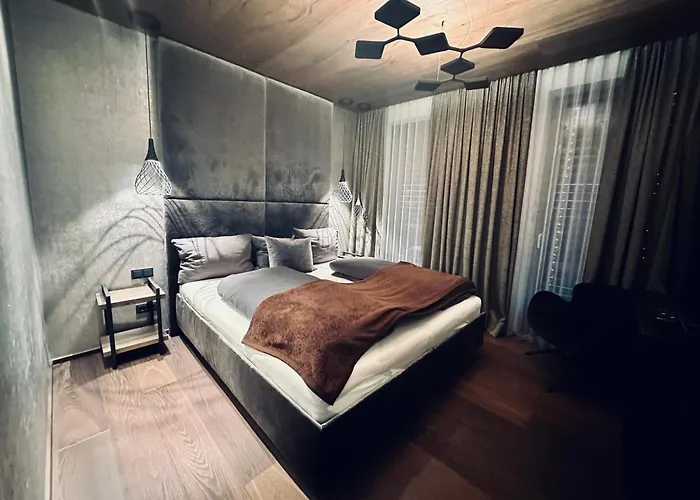 Hollywood Dream Penthouse & Mit Privater Sauna Nahe Ischgl