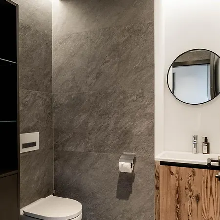 Hollywood Dream Penthouse & Mit Privater Sauna Nahe Ischgl *