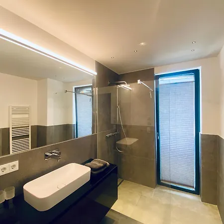 Hollywood Dream Penthouse & Mit Privater Sauna Nahe Ischgl Apartment