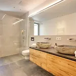 Hollywood Dream Penthouse & Mit Privater Sauna Nahe Ischgl Appartement *