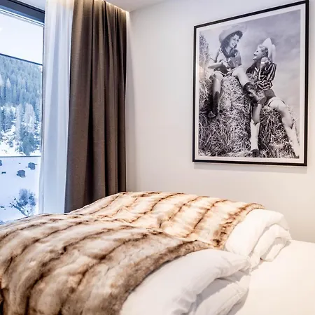 Hollywood Dream Penthouse & Mit Privater Sauna Nahe Ischgl Lägenhet